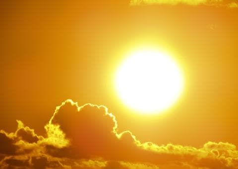  Ondata di caldo africano sull'Italia: picchi fino a 40°C e notti tropicali per 8-10 giorni