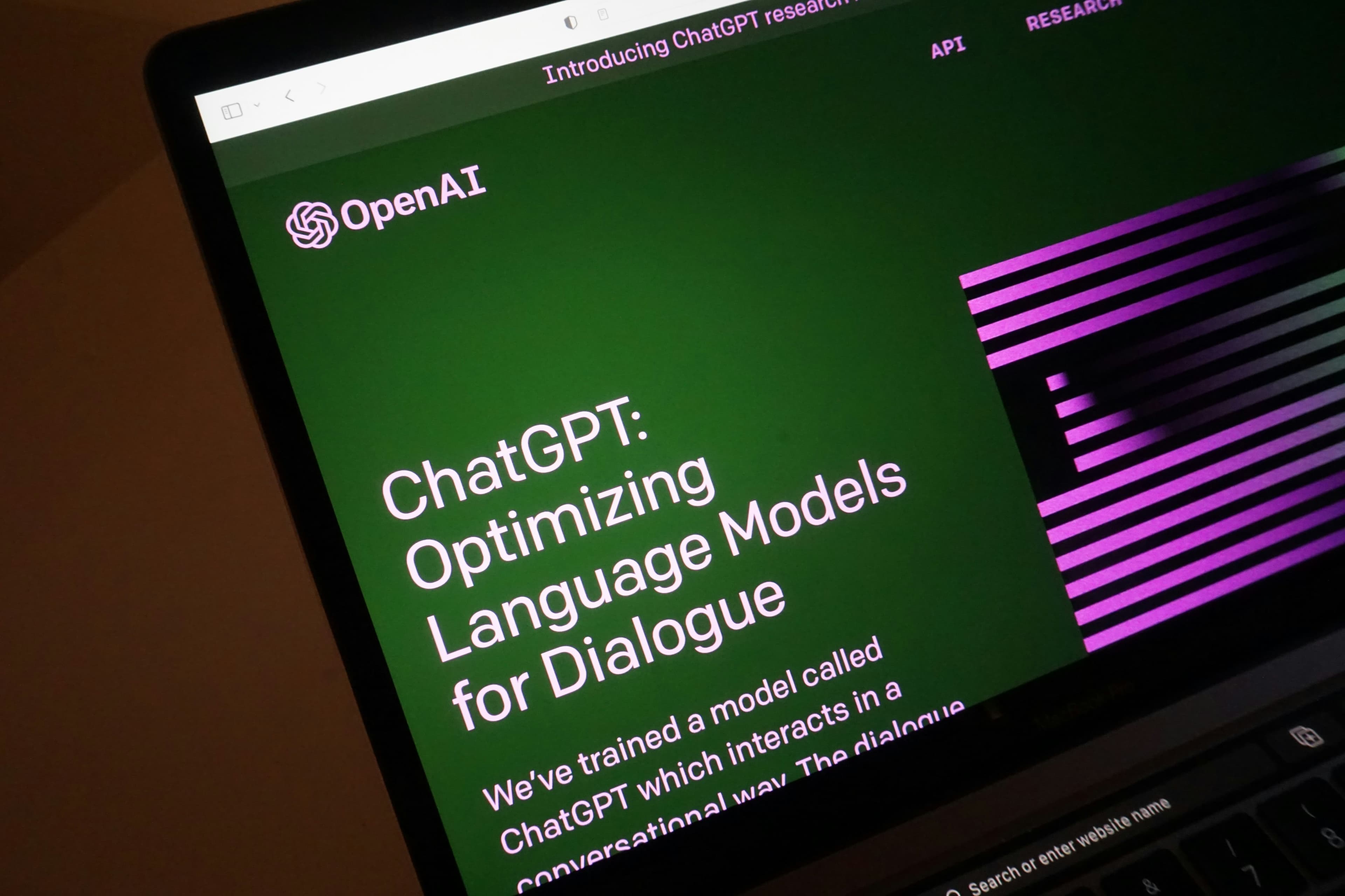 OpenAI valuta di rallentare lo sviluppo dell'intelligenza artificiale più avanzata