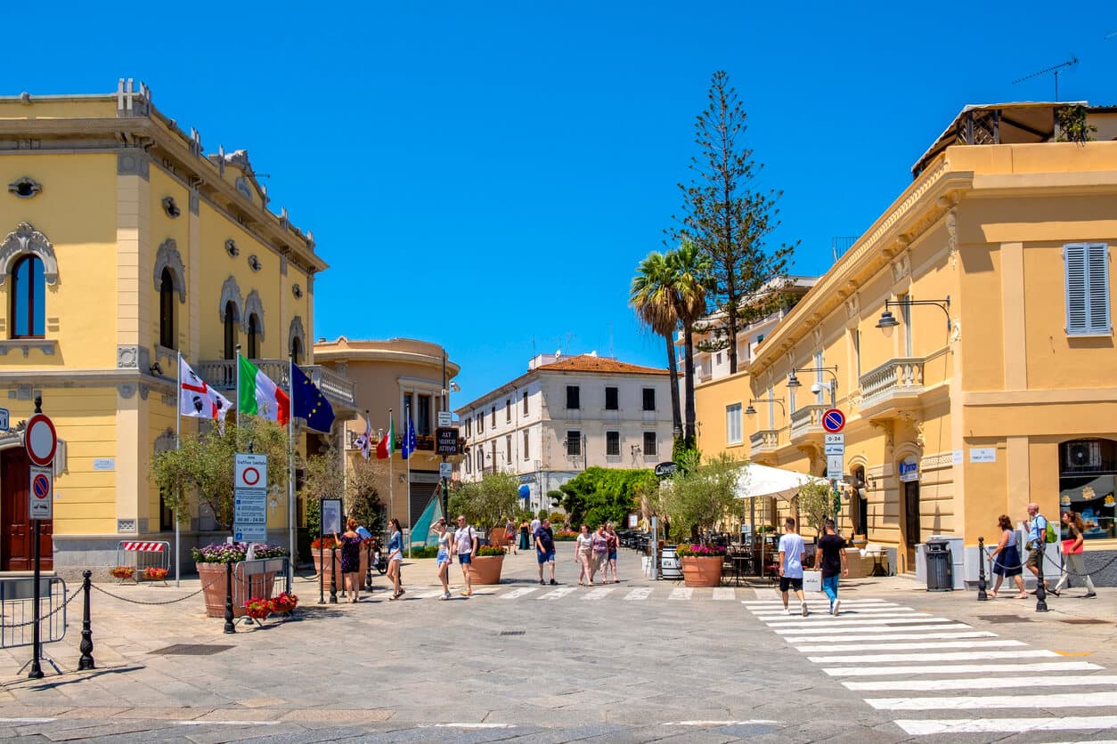 Olbia, boom di case per turisti ma cresce la fame di affitti a lungo termine